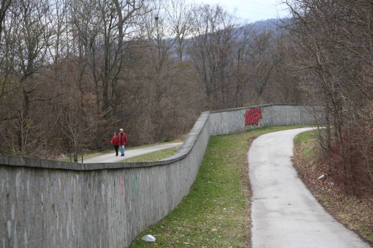 08 Mauer nach Pulverstampftor-beide Seiten