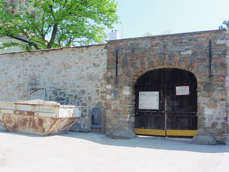 180422-25 Leopoldsberg Portal