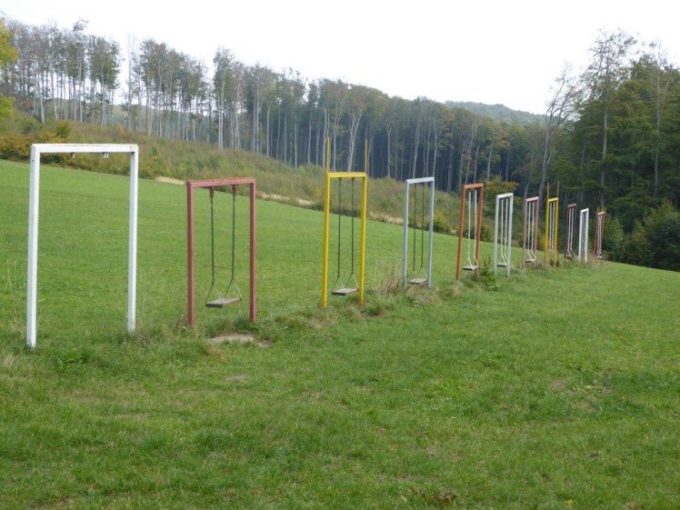 40 Schaukeln Sophienalpe.JPG