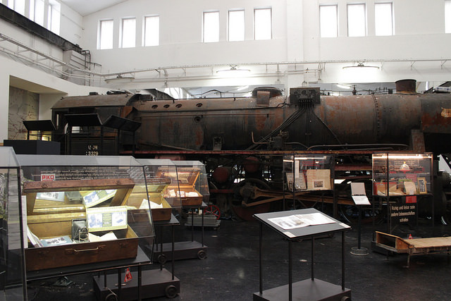 14805493427_64fdf0030d_z