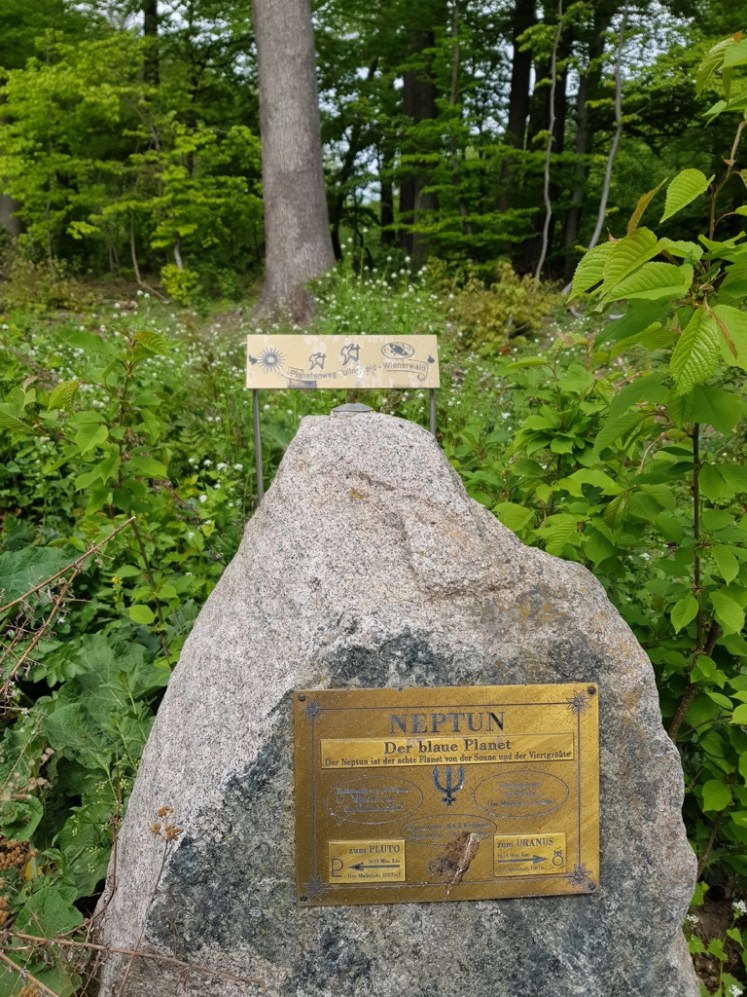 18 Neptun gestohlen - Planetenweg