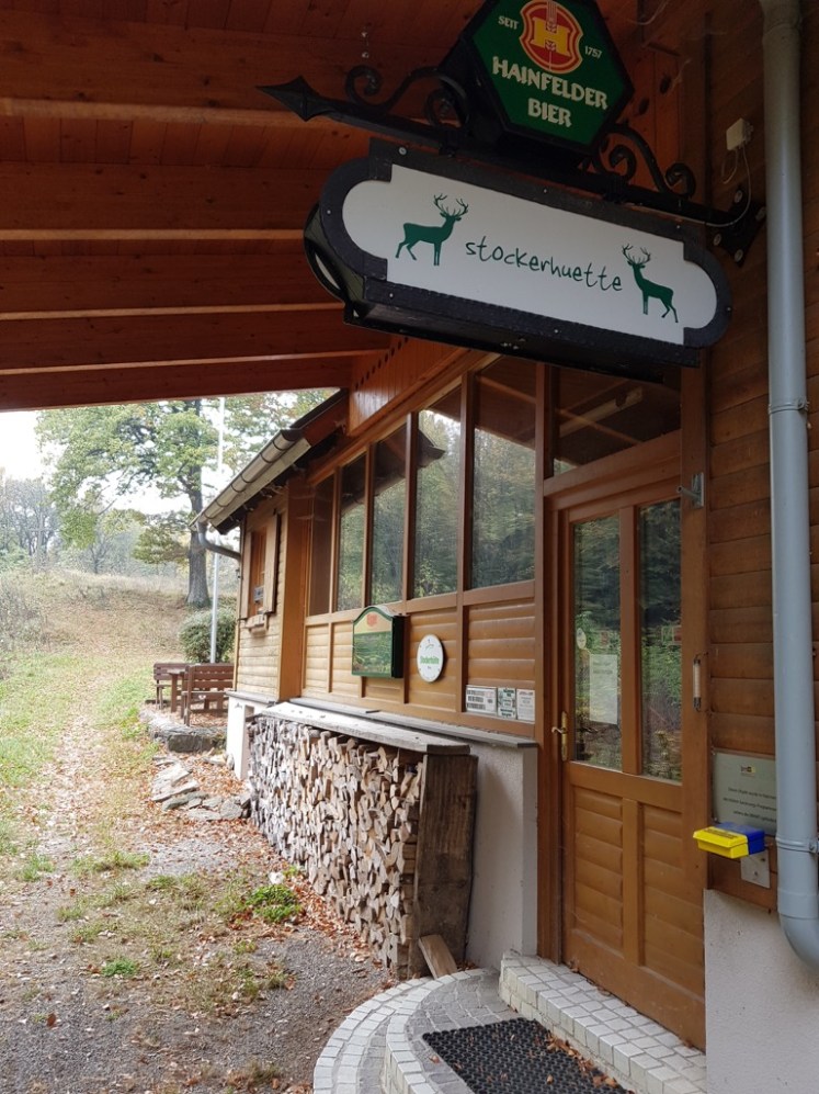 26 Eingang Stockerhütte.JPG